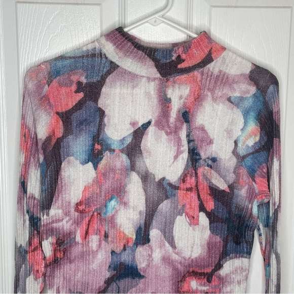 Pilcro Anthropologie Velvet Floral Turtleneck Sweater Top Flared Sleeve S - Picture 4 of 12